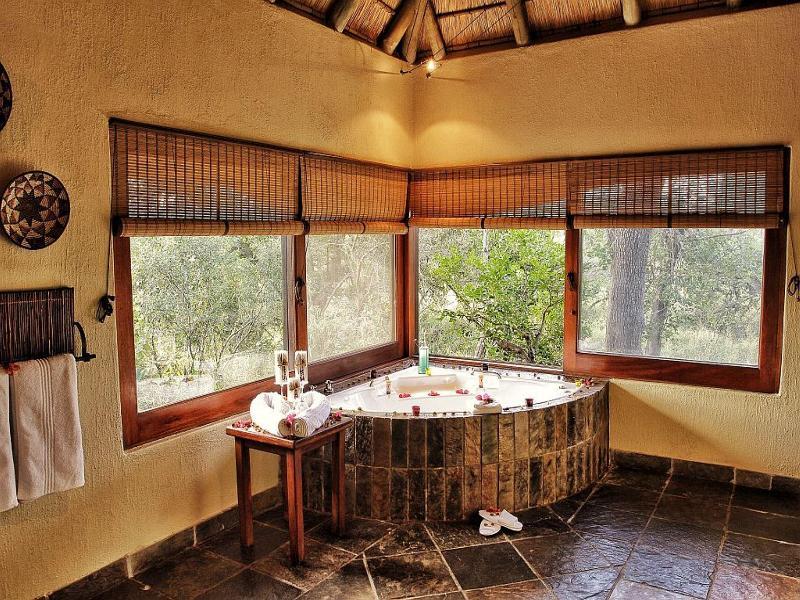 Hotel Kambaku River Sands Hoedspruit Exterior foto